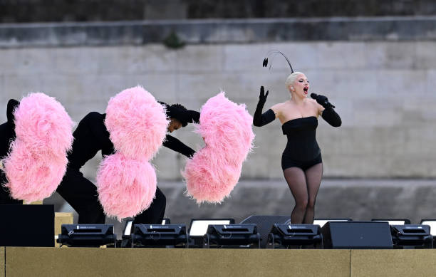 lady gaga a parigi